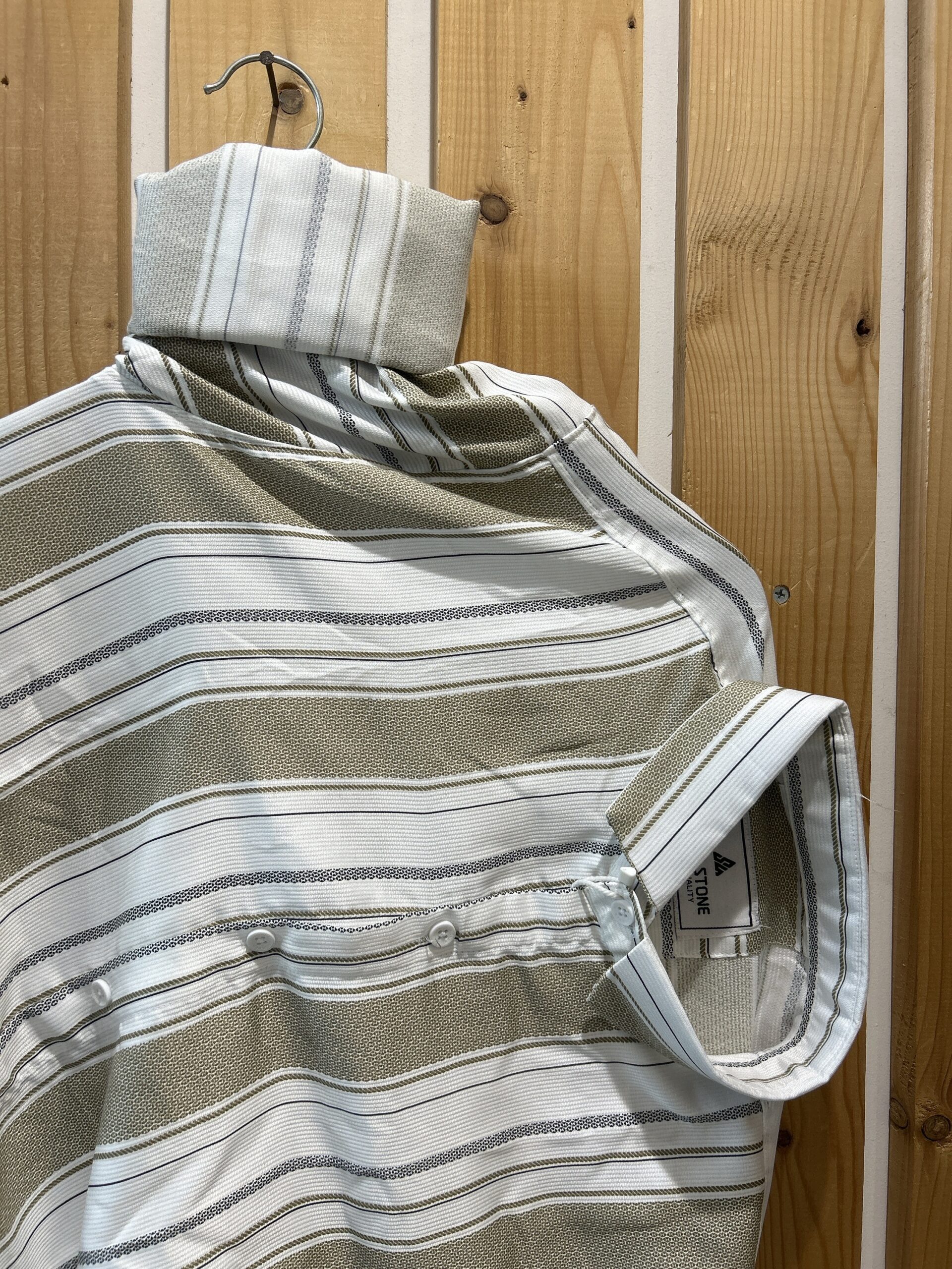 985db935-3d64-42ad-b3a1-4e4a58f35131-6320-000004024140f622_file Shirt - Image 2